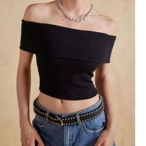 Urban outfitters off the shoulder top (urban renewal remnants top)